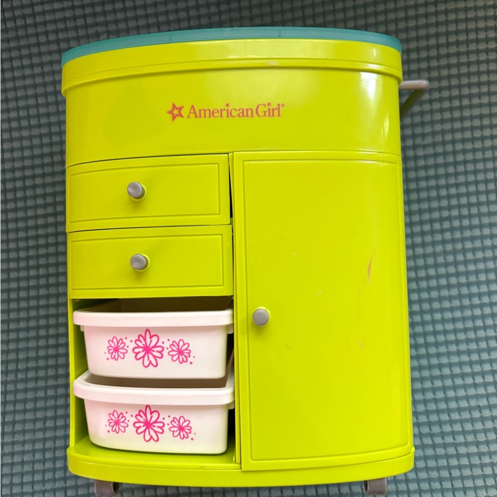American Girl Salon Center - Retired